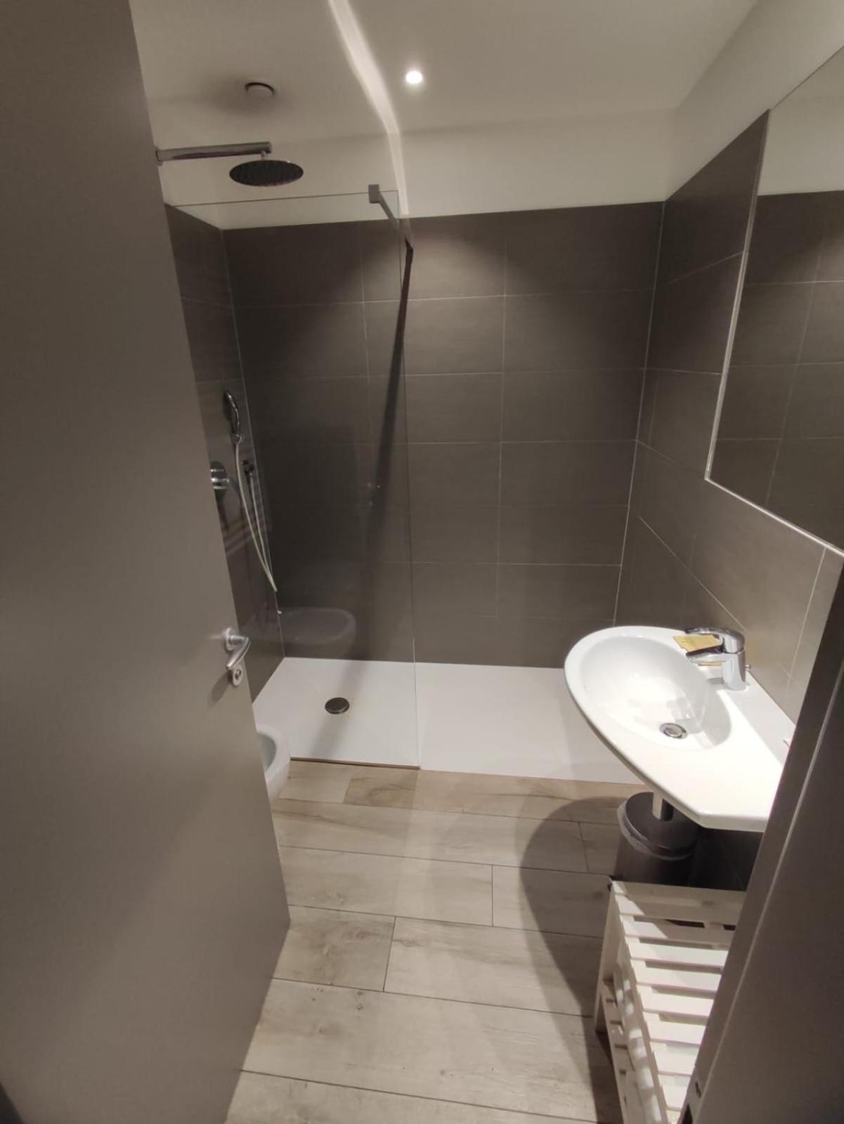 Hotel Sonia Trieste Ngoại thất bức ảnh