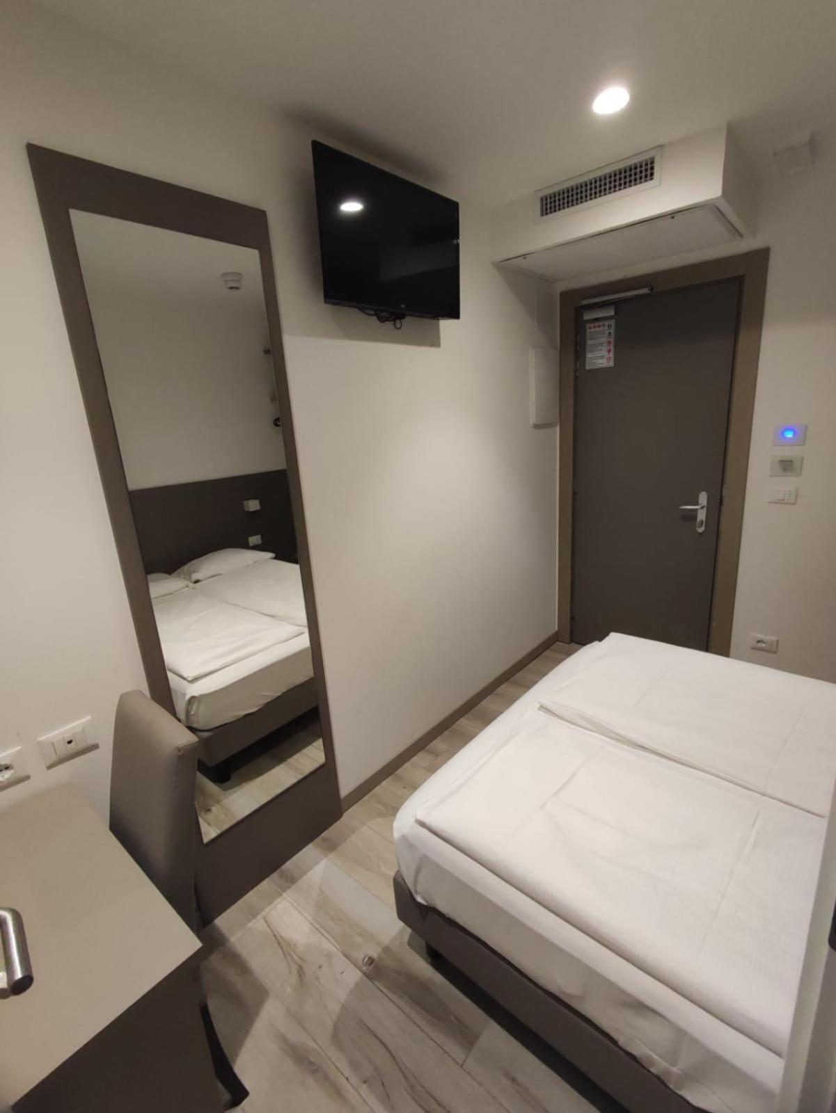 Hotel Sonia Trieste Ngoại thất bức ảnh